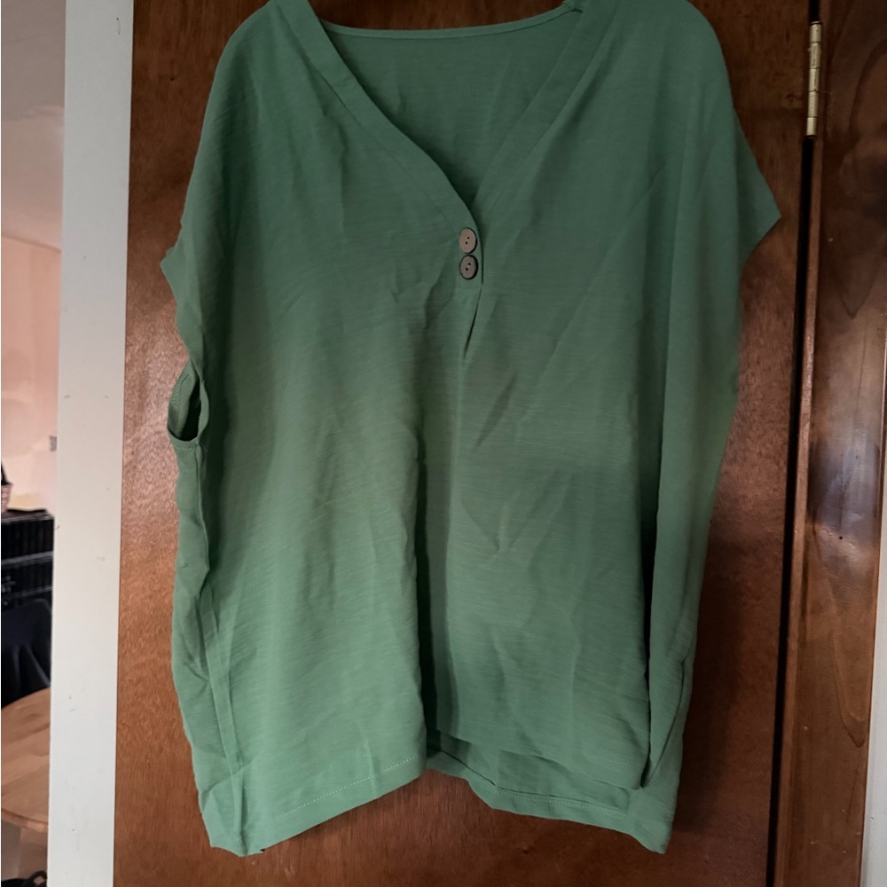 Green V-Neck Buttoned Women's Top